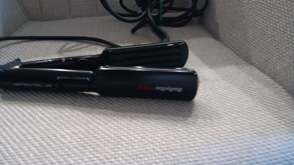 Преса за вафли и обем на косата