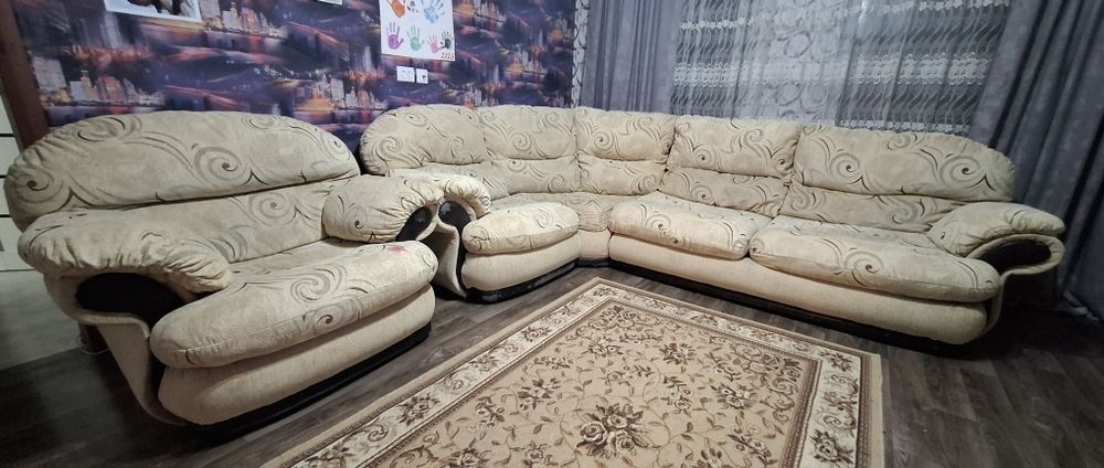 Продам угловой диван