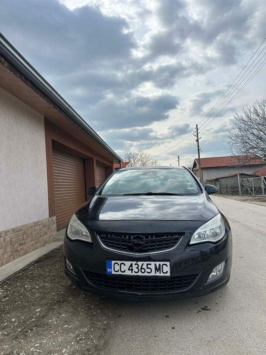 Opel Astra J 2010