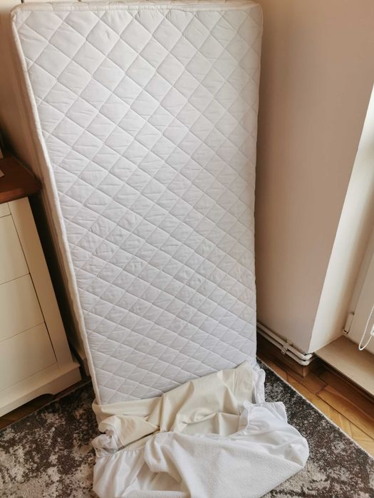 Patut bebelus/copii din lemn masiv