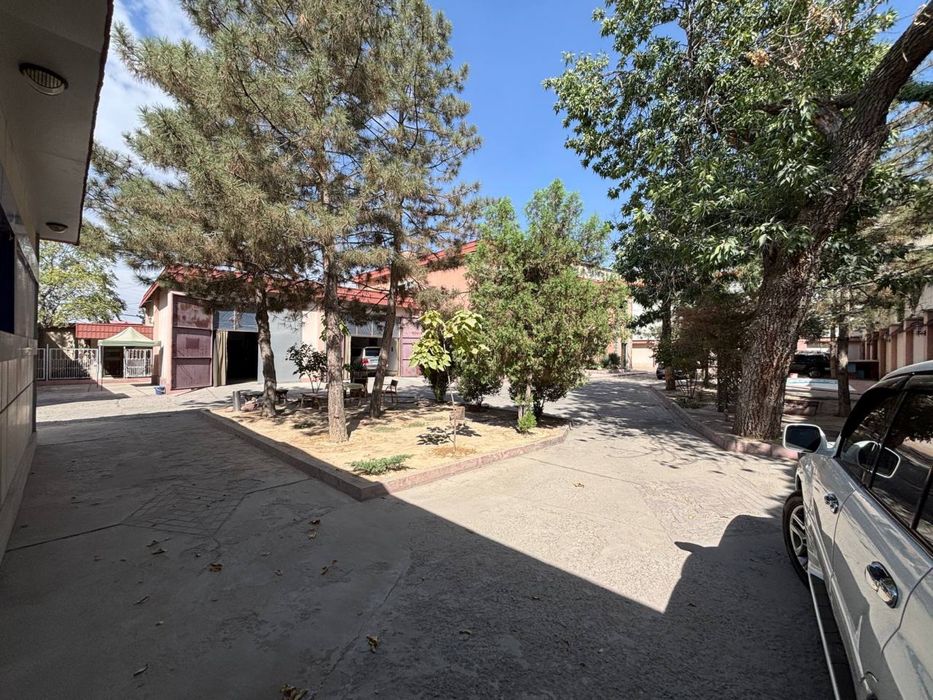 Продаётся Коммерческое Помещение 650кв.м ул.Бакинская Мирабадский рн