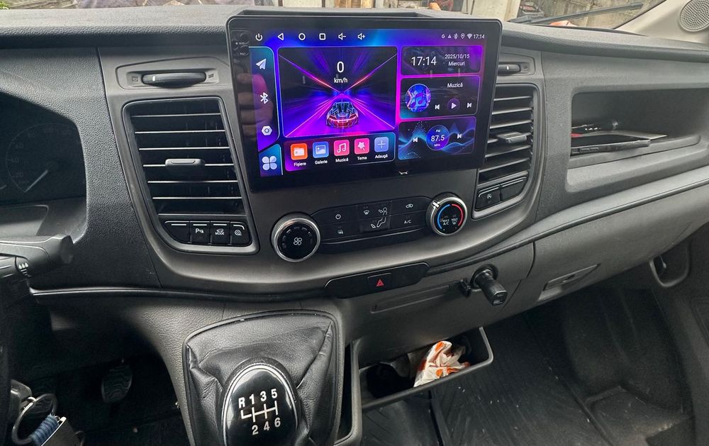 Vindem si montam navigatii auto dedicate, Carplay