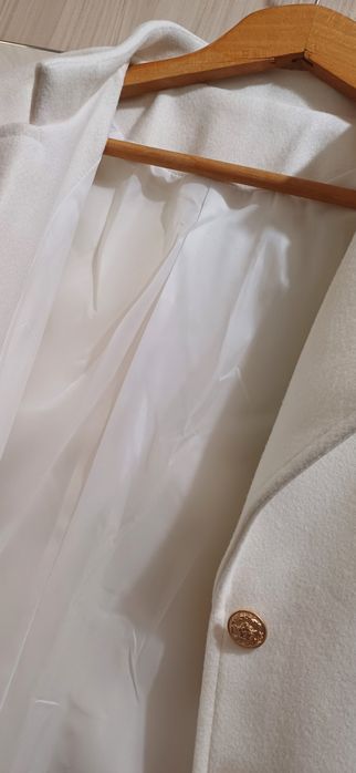 Дамско палто слонова кост