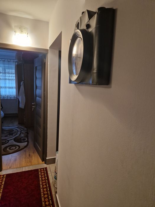 Apt central cu  spațiu comercial