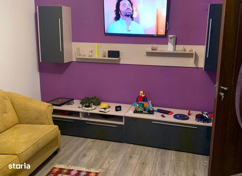 Apartament  3 camere Central , 80 metri, etaj 4 Cod:157342