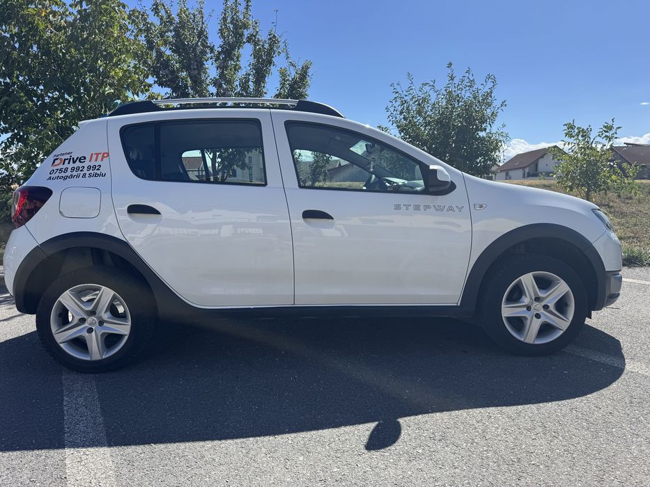 Se vinde Dacia Sandero 2016 model Pestige