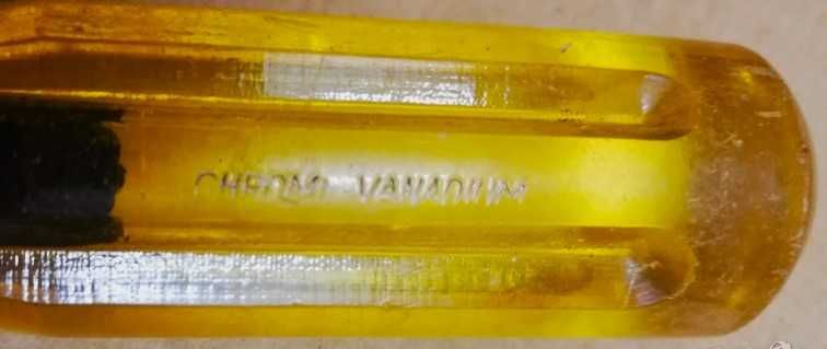 Ключова японска отвертка