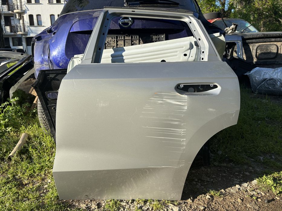 Врата BMW X1 U11