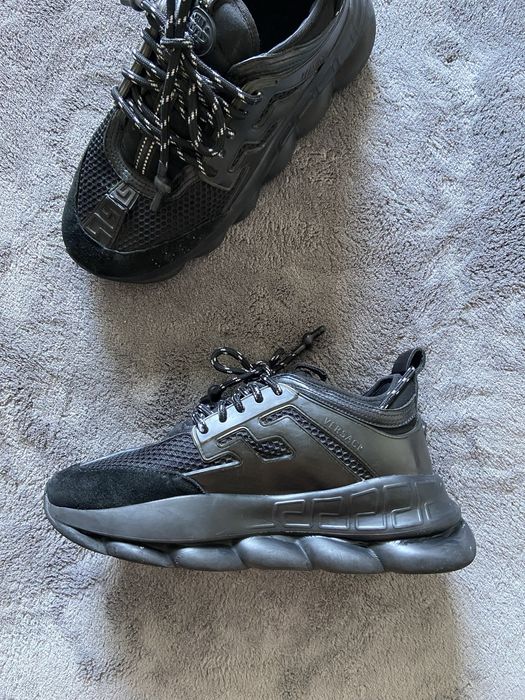 Versace chain reaction