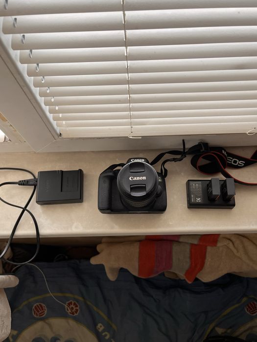 Фотоапарат Canon eos 750d