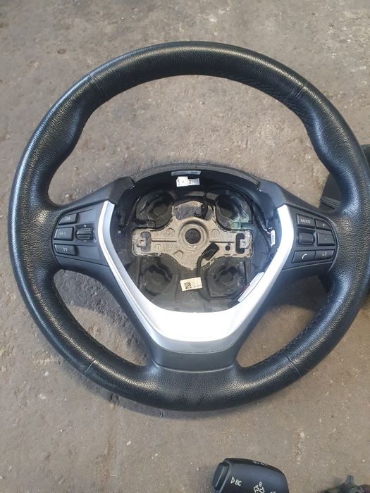 Volan cu încălzire Bmw f20.