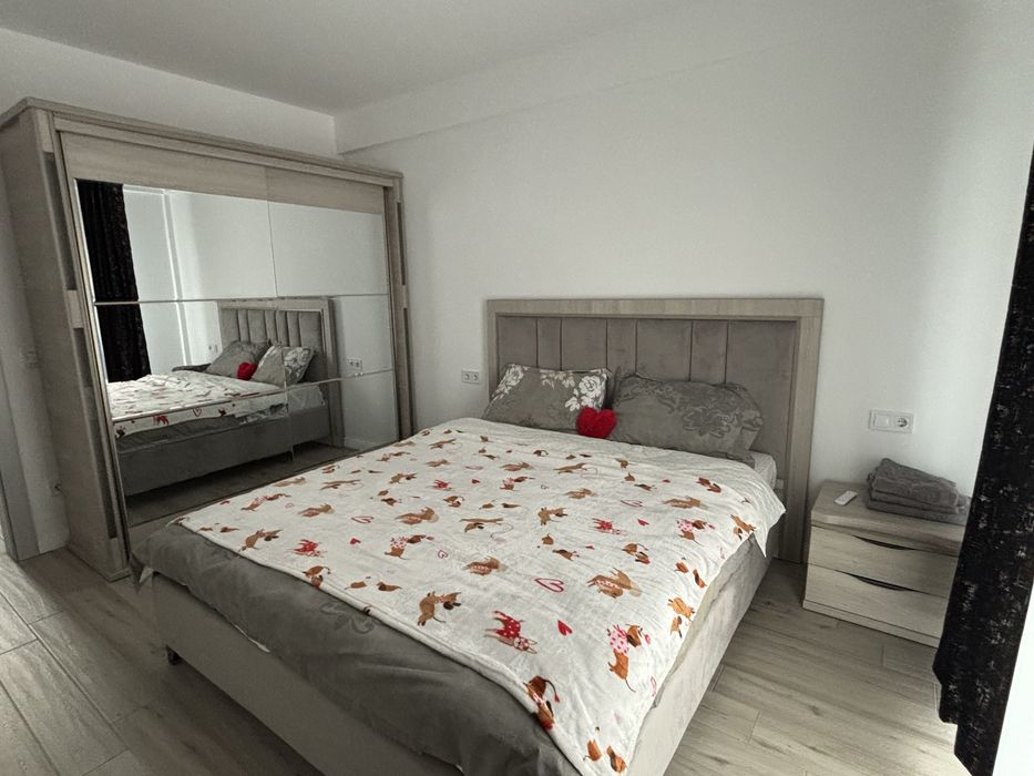 Inchiriez apartament in regim hotelier