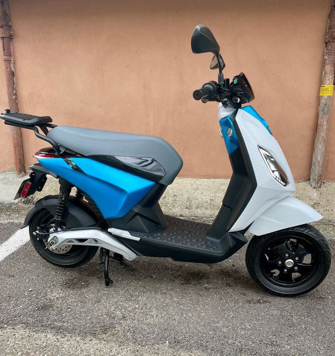 Scuter electric Piaggio