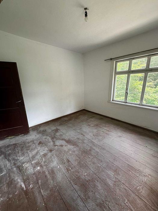 Къща/Вила в кв. Зеленика, с. Бели Осъм, гр. Троян