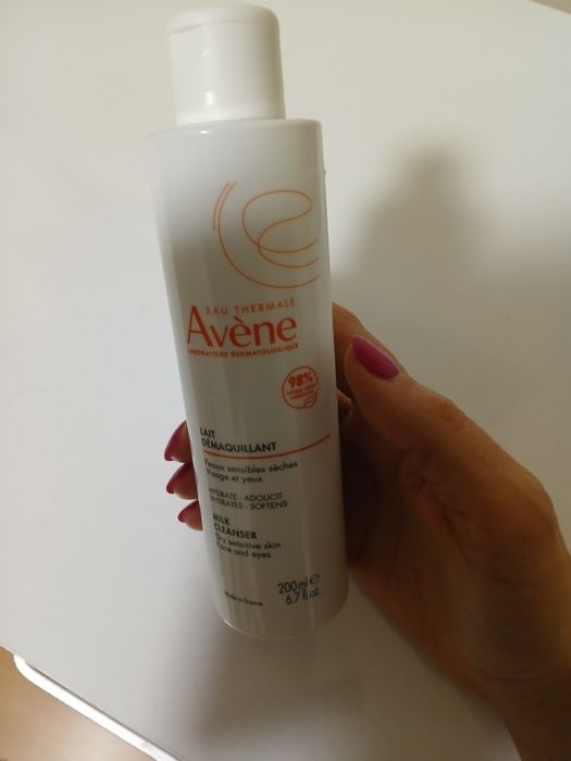 Почистващо мляко Avene
