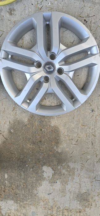 Set capace roti R16 cu gauri prezoane 4×100 dacia/renault