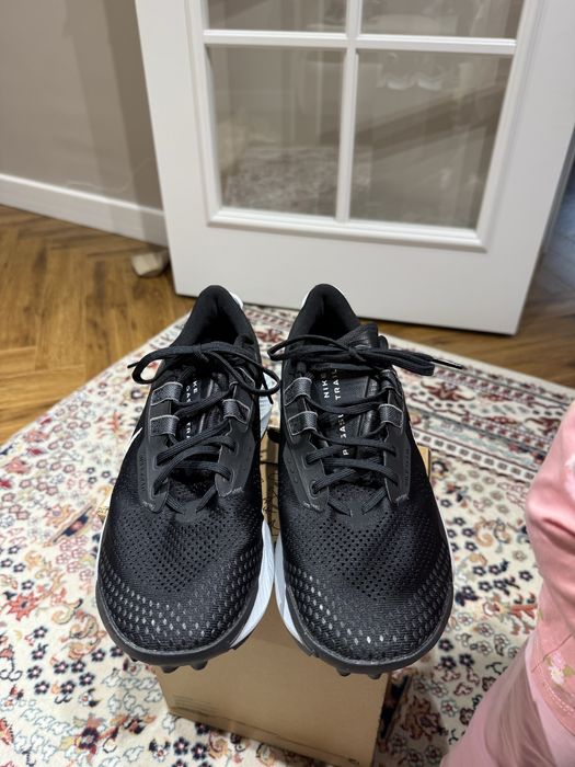 Продам кроссовки nike