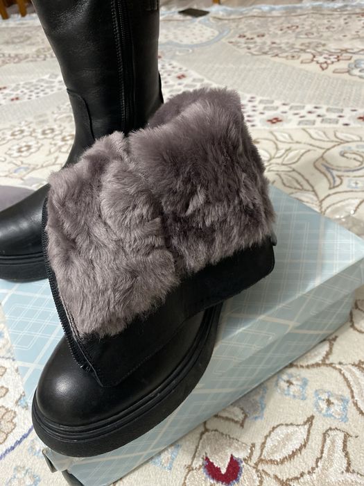 Продается женская обувь зима