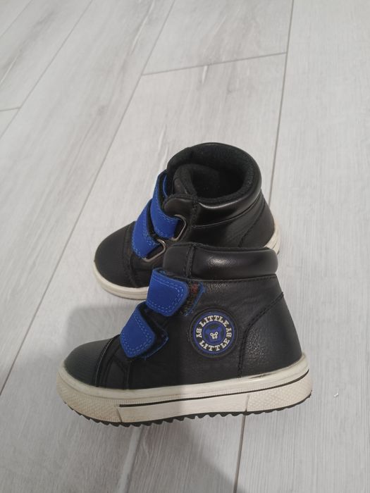 Продам ботинки черного цвета