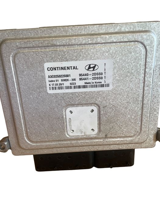 Ecu Modul/Unitate De Control Motor Hyundai Tucson 3 2015 - > 954402Dss