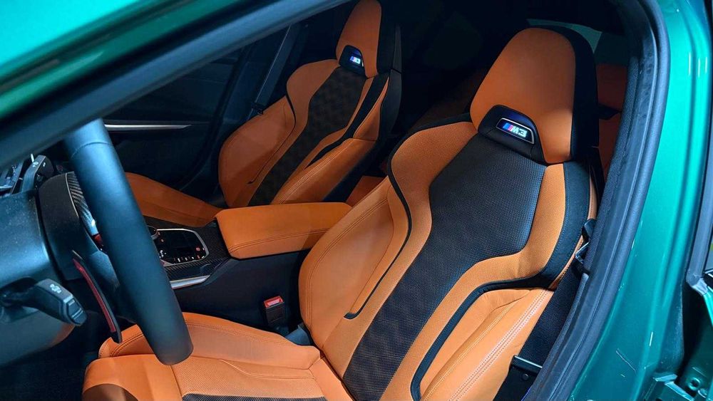 BMW M3 Competition xDrive - HUD, Camera 360, ACC | Isle of man green metallic | Leather Merino/Kyalami orange/black