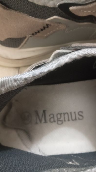 Мужские кроссовки б/у