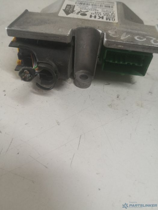 Calculator Airbag Opel Zafira B (A05) [ 2005 - 2015 ] Oem 13367444