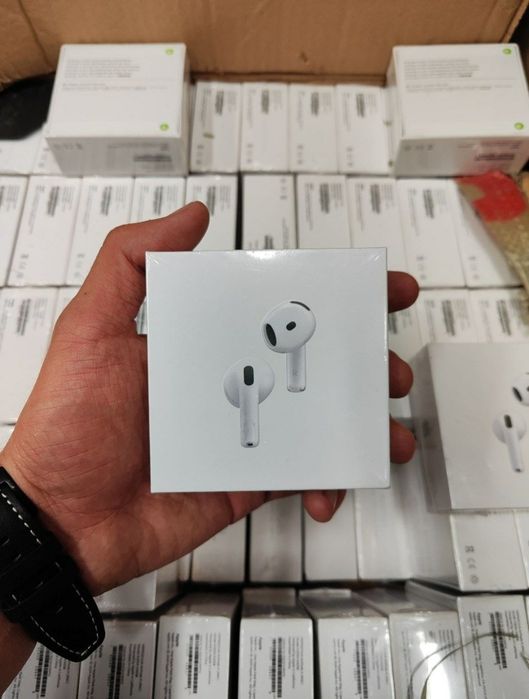 airpods 4 dubai ver, состояние хорошее