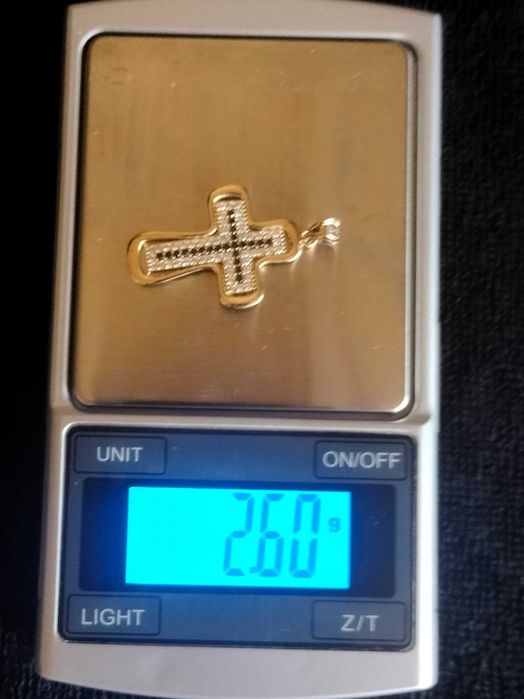 Pandantiv / cruciulita aur 14k , 2.6 grame