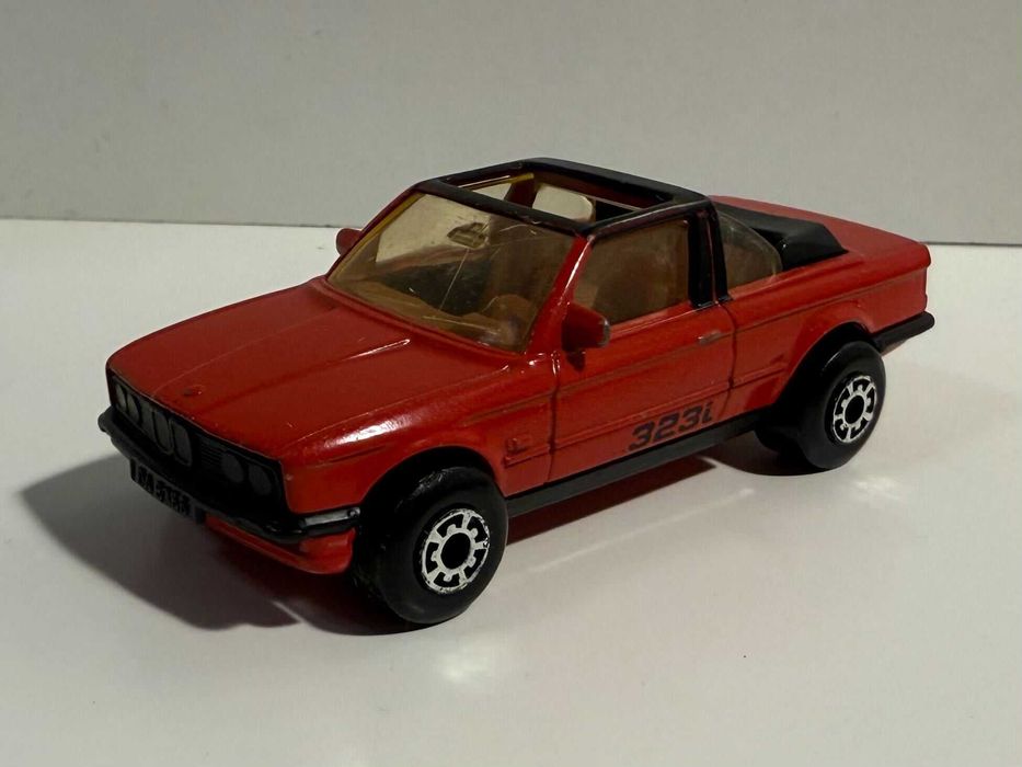 Matchbox BMW 323i Cabriolet 1:58