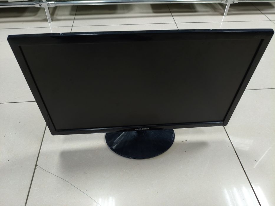Продам монитор Samsung.