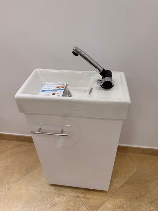 Chiuveta mobila Economy, QUVETTE, Apa Rece cu pompa electrica, alb, 41x23x72 cm