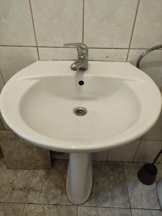 Chiuveta baie cu picior, baterie si sifon