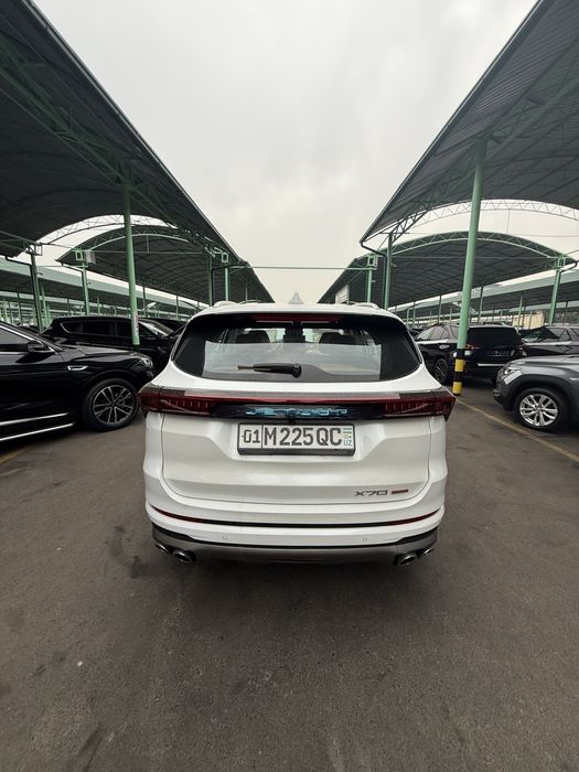 Jetour x70 plus luxury sotiladi