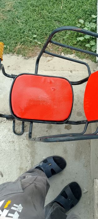 Продам сидушку для малышей на велек