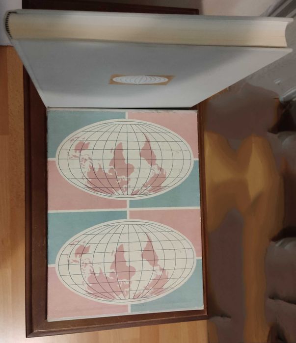 Детайлен Атлас на света 320стр. старо немско издание 1962г. Чисто нов