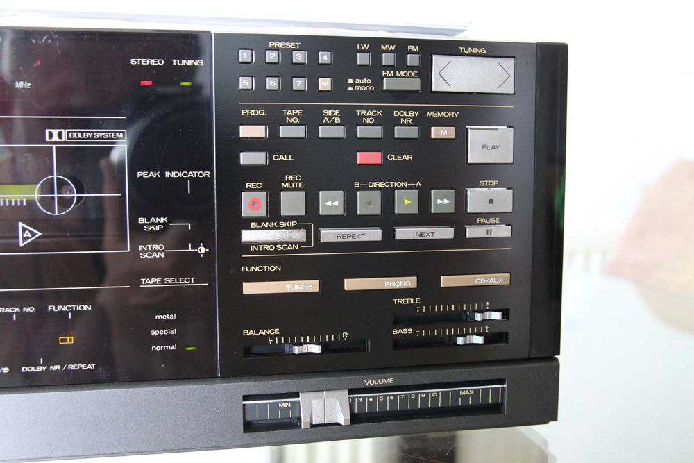 Mitsubishi DA-L80 Stereo Cassette Receiver / 7-Cassette Autochanger fabricat 1984 Japonia complet revizuit.