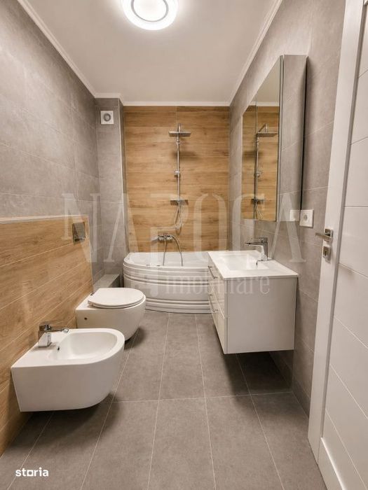 Apartament 3 camere de vanzare in Centru Oradea, Oradea
