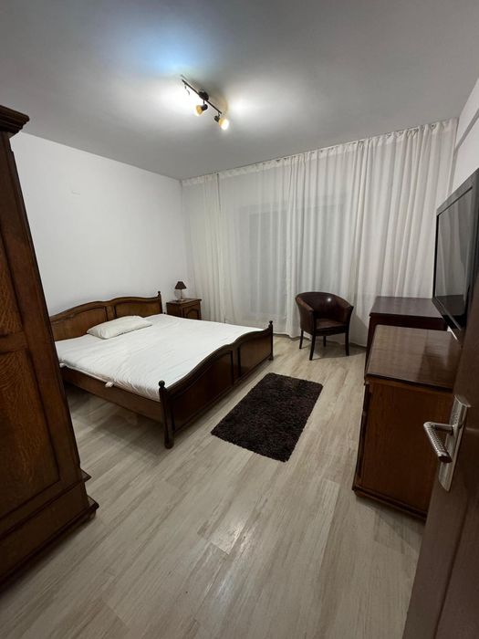 Apartament de închiriat