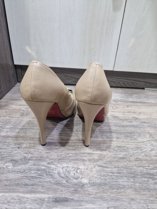 Туфли на каблуке 39 размер