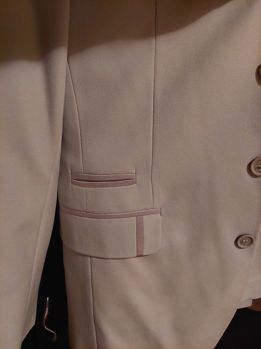 costum ginere (nas ,etc) pentru nunta,culoare gri marime 42