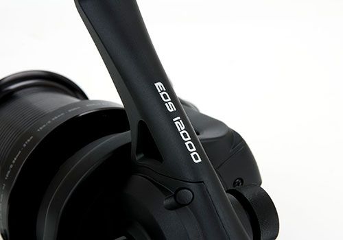 Шаранджийска макара FOX Eos 12000