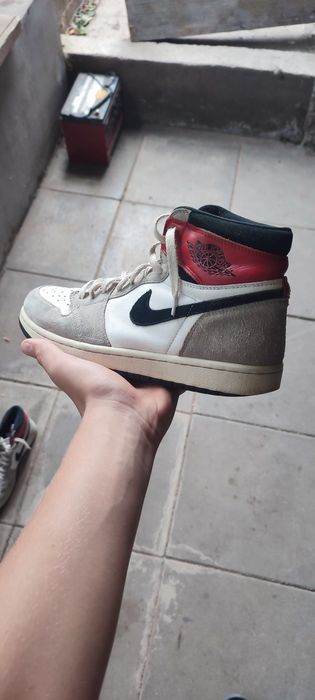 Vând Jordan 1 smoke grey măr. 41