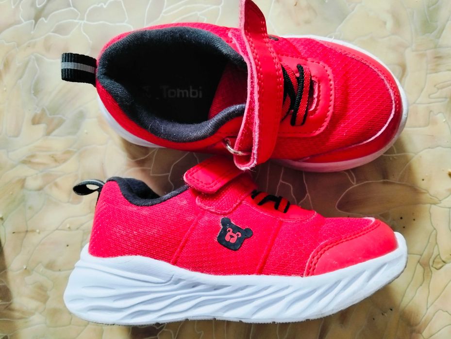 Обувь на мальчика 24-25 размер