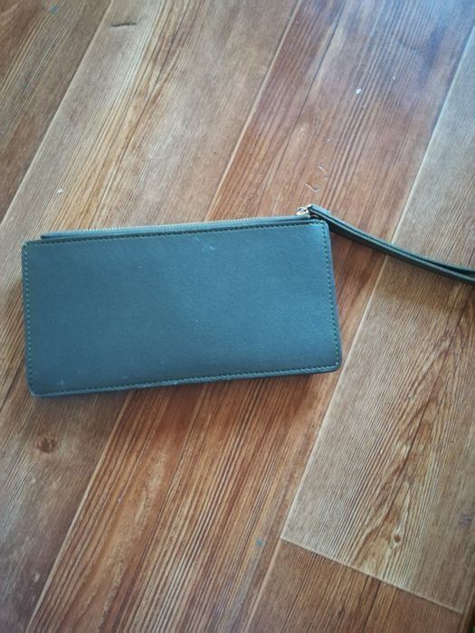 Кошелек вместительный