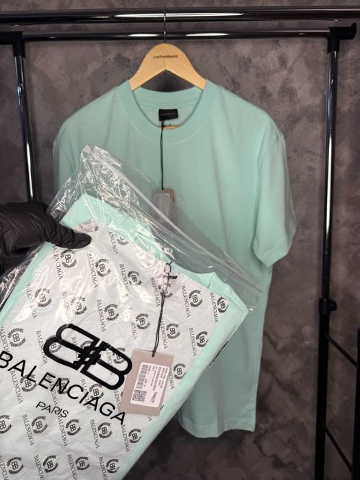 Tricou Balenciaga