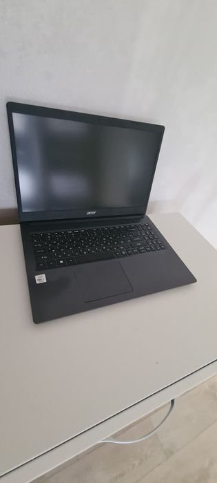 Продам ноутбук Acer core i7 сумка мышь