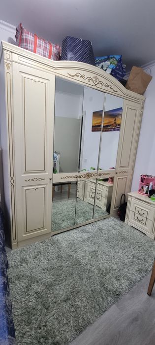 Спальный гарнитур