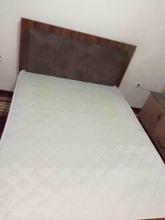 Кровать двухспальная