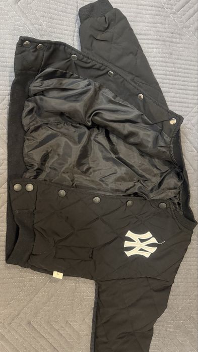 Продам куртки для мальчика размер 98, 100, 110